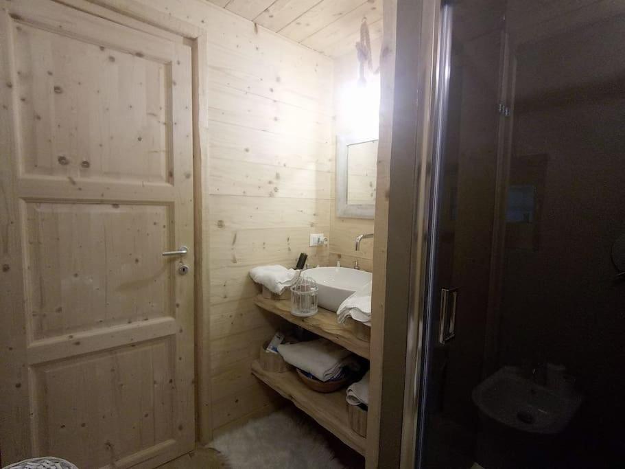 La Baita Nel Bosco Morgex Εξωτερικό φωτογραφία